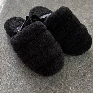 Ugg Black Slippers Size 6